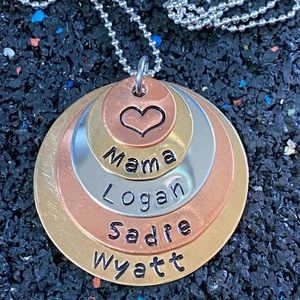 Personalized mother’s necklace